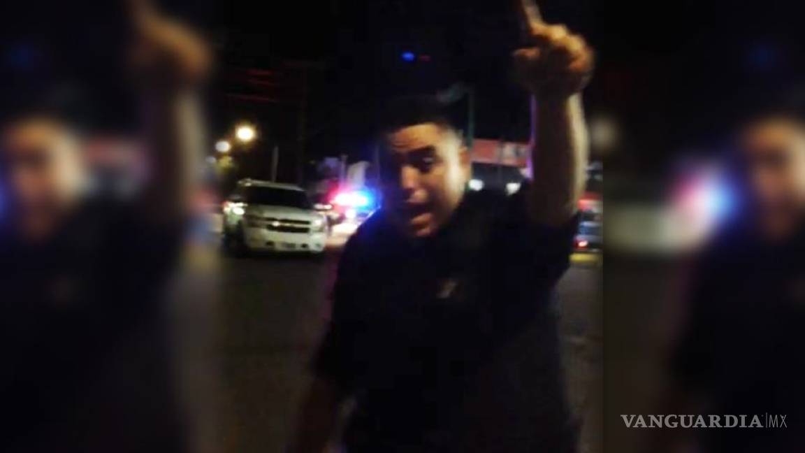 Arresta policía a ciudadano por tomar video tras ataque en Nuevo León