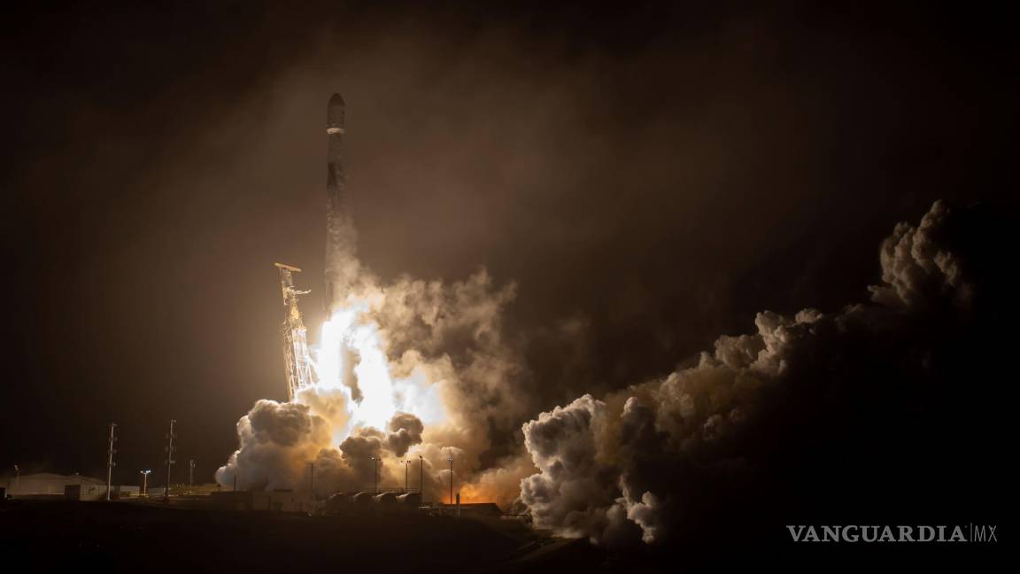 Imágenes del lanzamiento de DART, primera prueba de defensa planetaria del mundo contra asteroides
