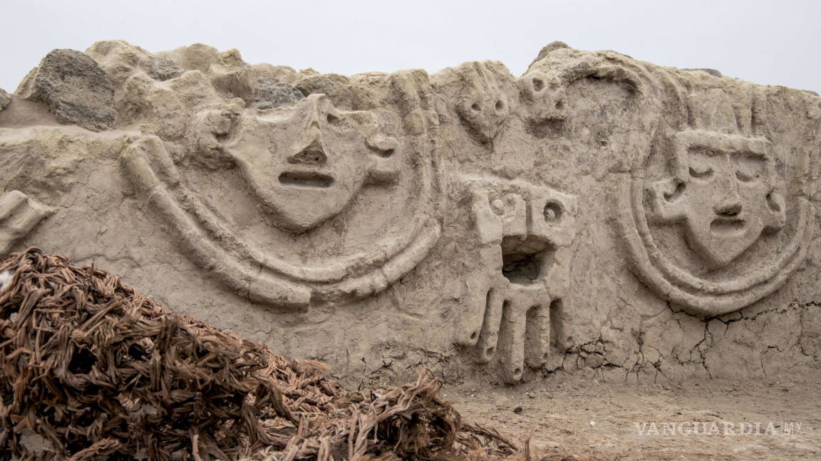 Mural de 3,800 años es descubierto en zona arqueológica de Perú