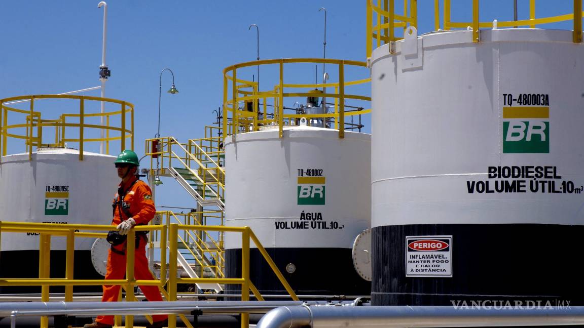 Petrobras sufrió pérdidas históricas en 2015