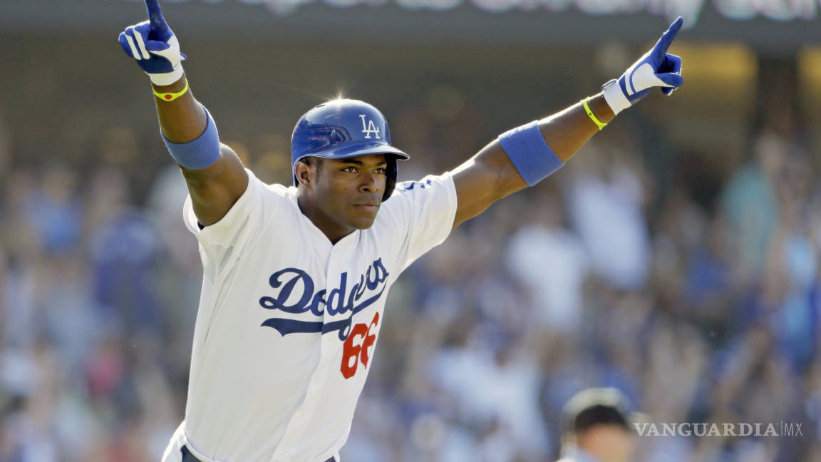 Yasiel Puig reclamado en waivers