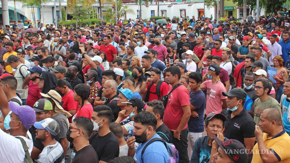 $!García Villagrán señaló que hay 45 mil migrantes varados en Tapachula, quienes desean salir de esta gran cárcel en que se ha convertido esta frontera sur de México.