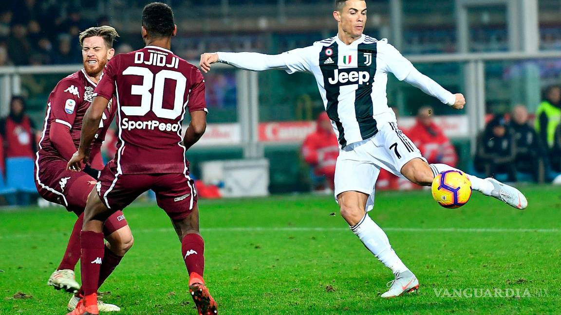$!Con festejo polémico incluido, Cristiano Ronaldo anota gol 5000 de la Juventus en el Derby