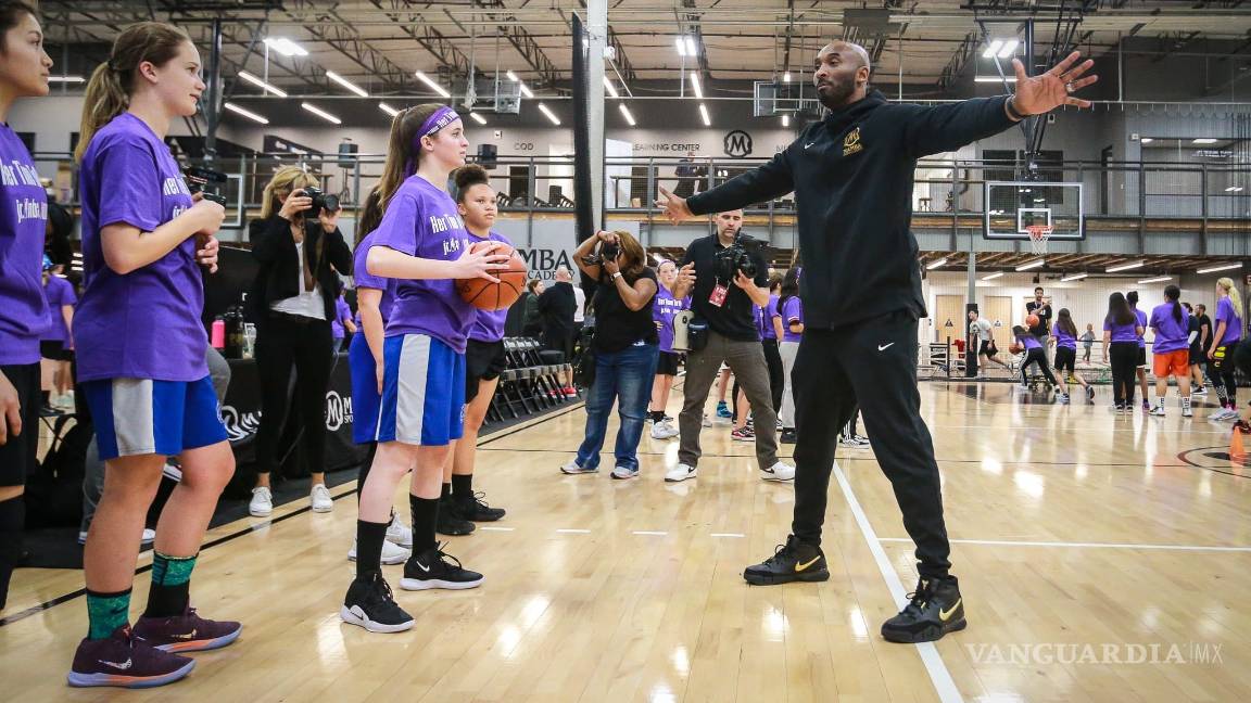 $!Kobe Bryant creía en el baloncesto femenino, 'algunas jugadoras de la WNBA podrían jugar en la NBA'
