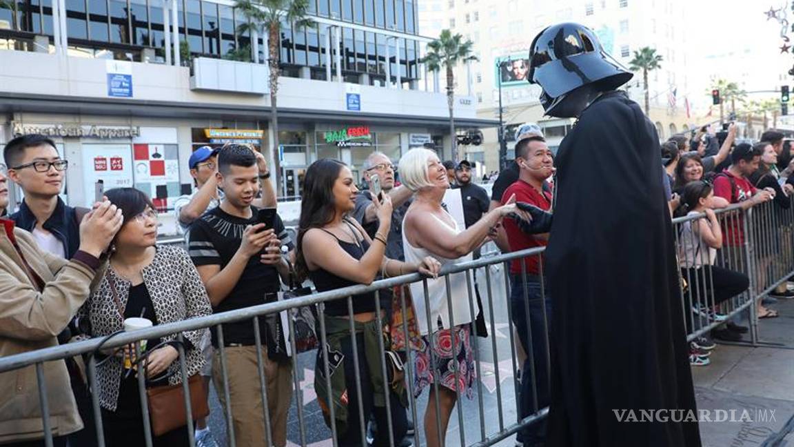 $!Policía interviene en un estreno de "Star Wars" en EU con fallos técnicos