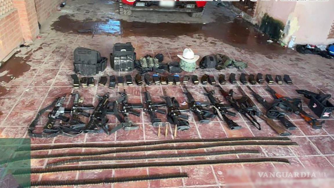 $!En Sinaloa, 13 personas fueron detenidas en el poblado La Vuelta tras una agresión armada contra las autoridades.