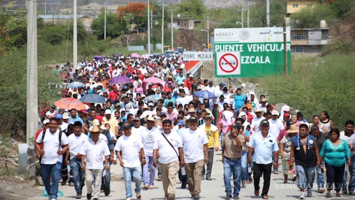 En Guerrero diez pueblos toman las armas para formar su propia policía, ante desdén del Gobierno
