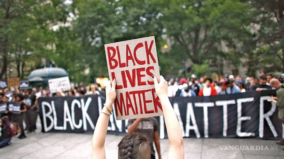 $!Policías matan a afroamericano armado en Texas