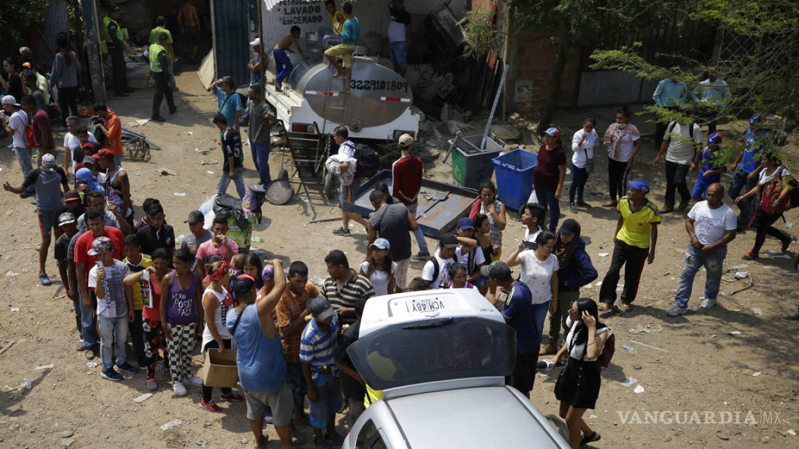 Maduro frena paso de ayuda humanitaria