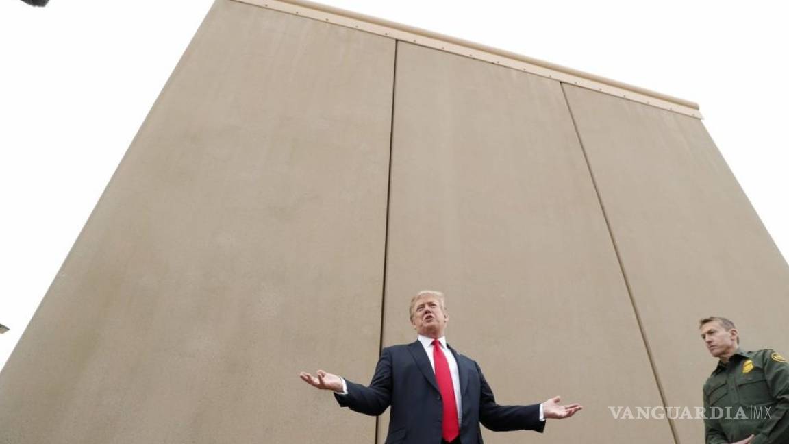 Autoriza Pentágono mil millones de dólares para construir muro con México