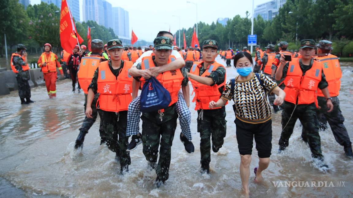 376 mil personas son evacuadas de la provincia china de Henan por las fuertes lluvias