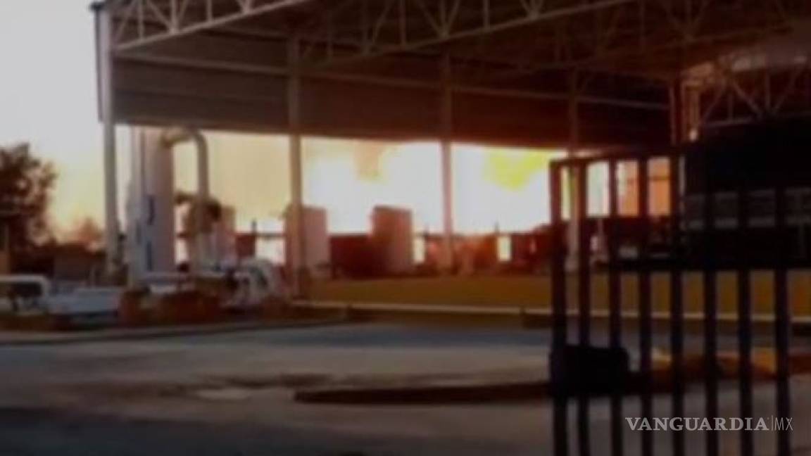Se registra fuerte explosión en instalaciones de Pemex Altamira