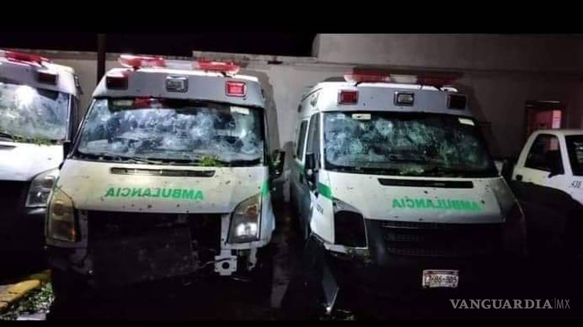 $!‘Golpea’ granizo a Nueva Rosita, Coahuila; reportan daños en clínica del IMSS