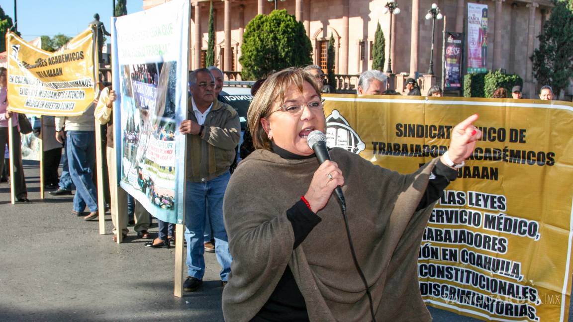 $!Maestros se manifiestan contra Rubén Moreira en su Quinto Informe de Gobierno