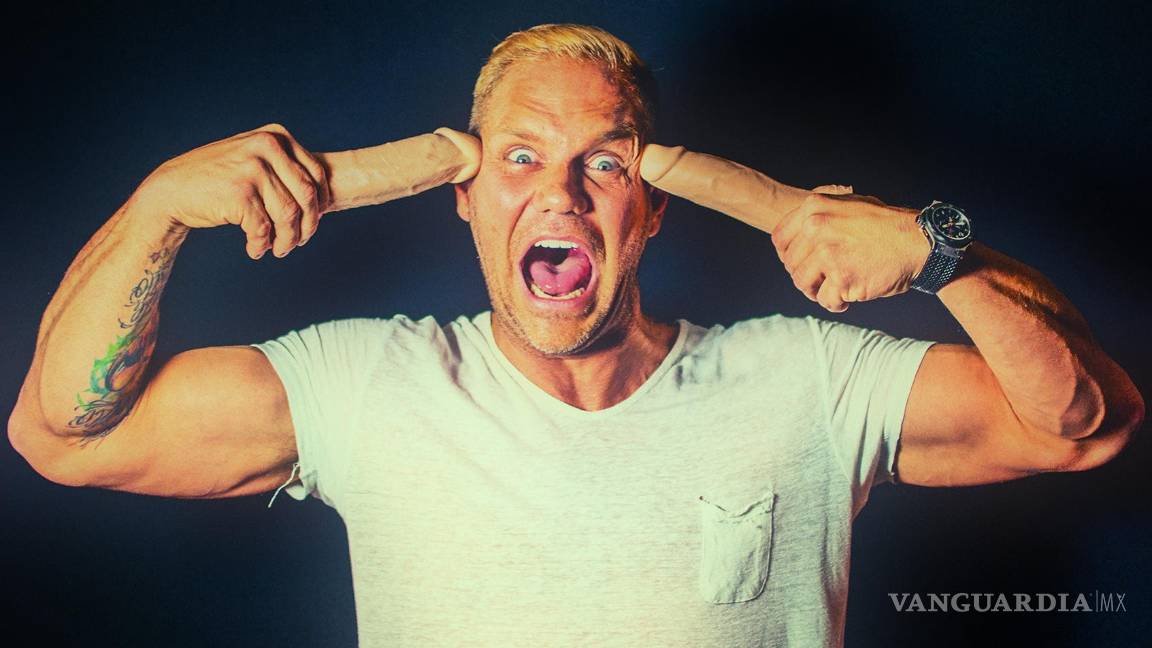 $!¿De qué hablan un actor porno y una monja?