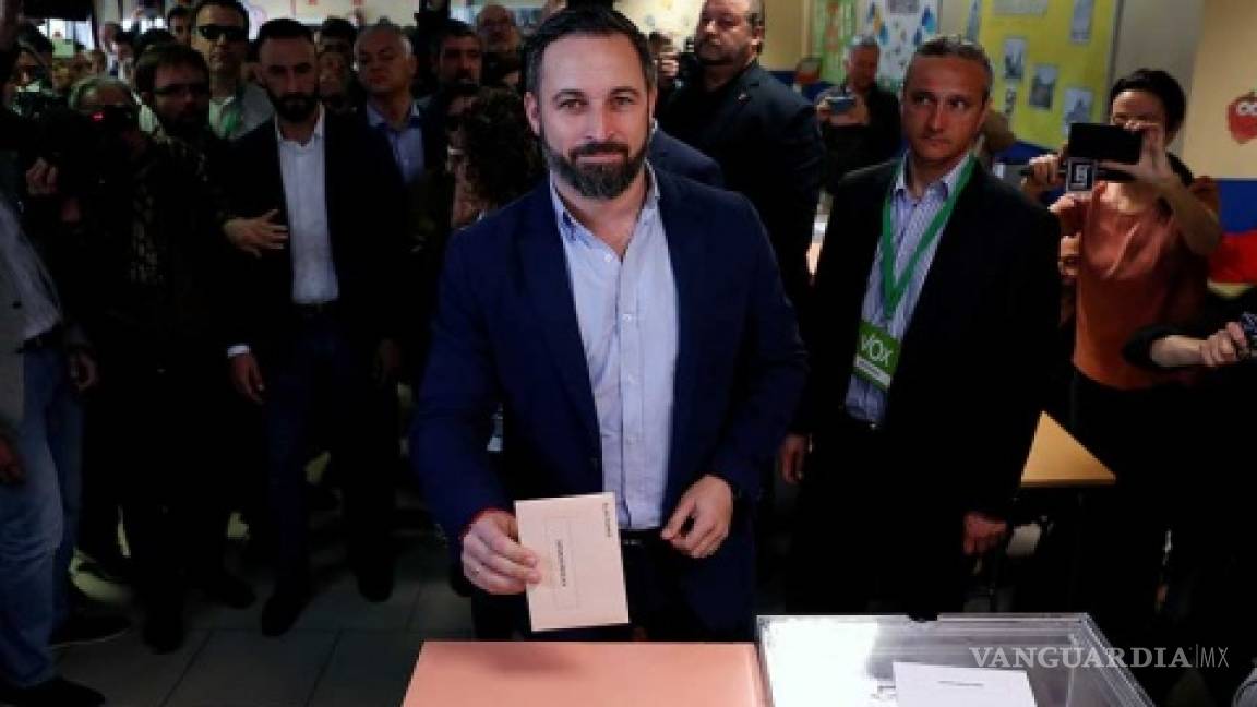 Candidatos a la presidencia de España votan sin contratiempos