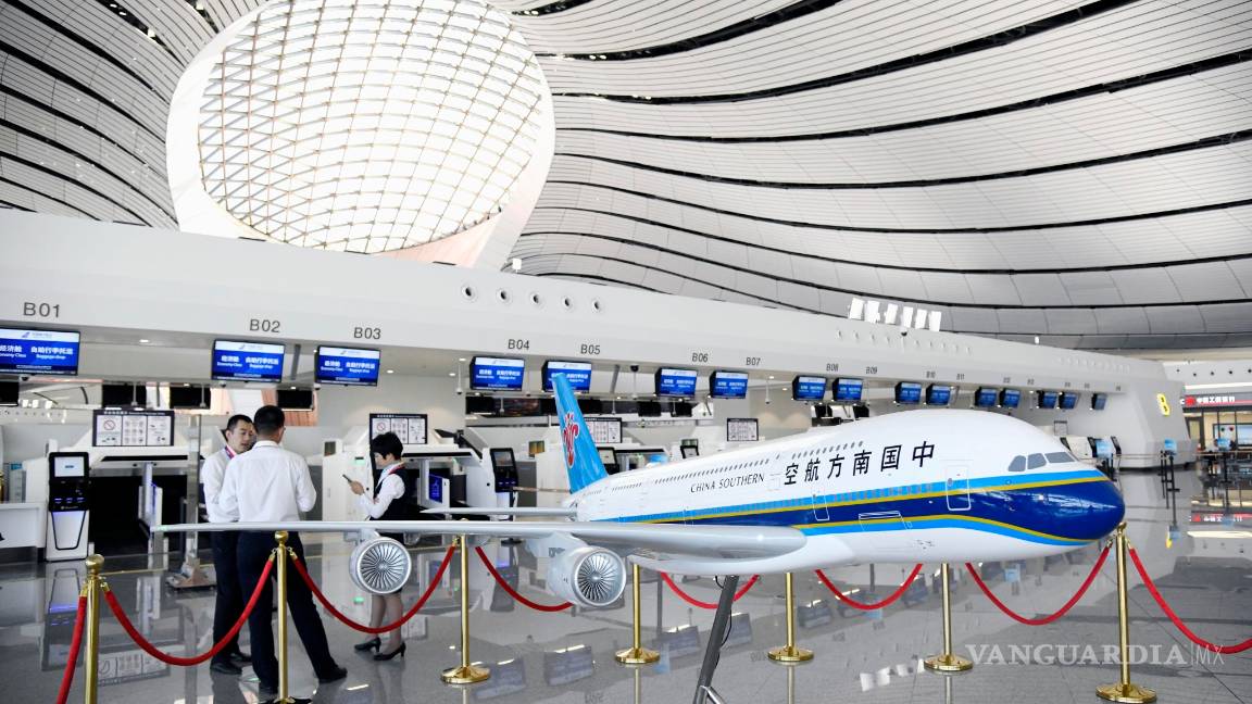 $!El Aeropuerto Internacional Daxing de Beijing tiene la mayor terminal del mundo