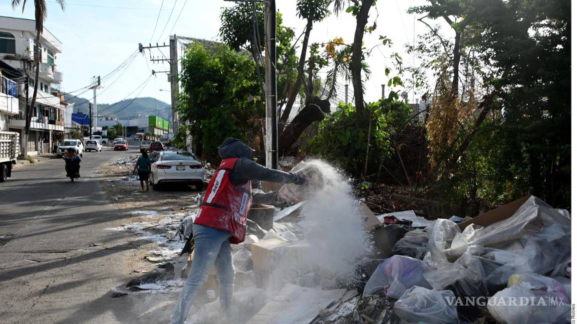 $!Tras huracán Otis, basura y escombro saturan calles de Acapulco en vísperas de Navidad