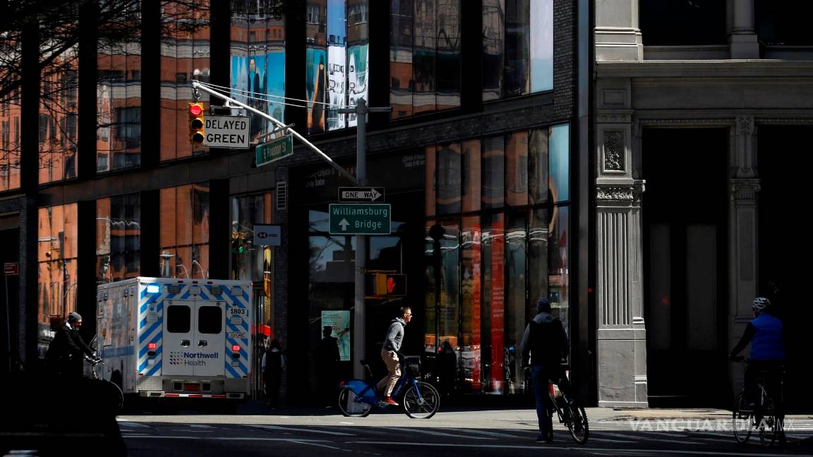 $!Muertes se disparan en EU por COVID-19 mientras Donald Trump medita abrir la economía