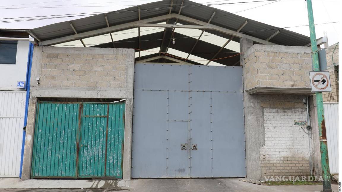 Obligan a dueños de rastros de pollos a pagar 30 mil pesos diarios a la Familia Michoacana