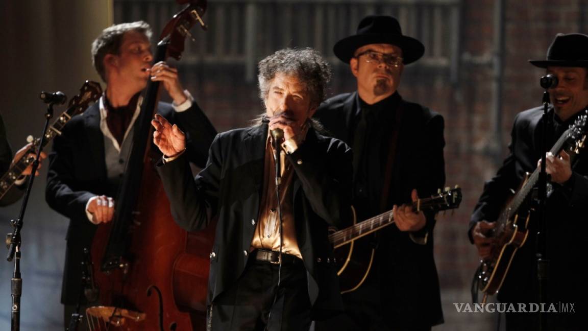 $!Bob Dylan, un poeta del folk-rock, onceavo Nobel de Literatura estadounidense