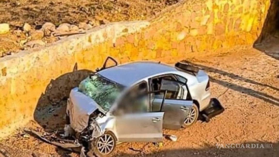 Un bebé y tres jóvenes mueren en volcadura en la autopista Durango-Gómez Palacio