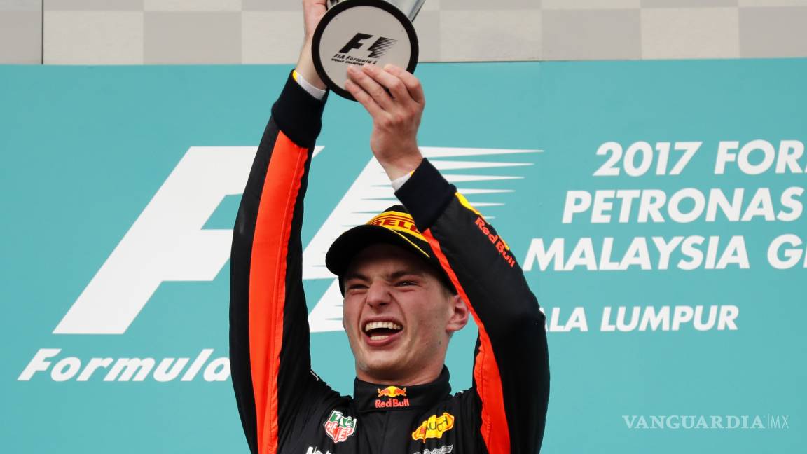 Verstappen, de Red Bull, celebra su cumpleaños ganando el GP en Malasia