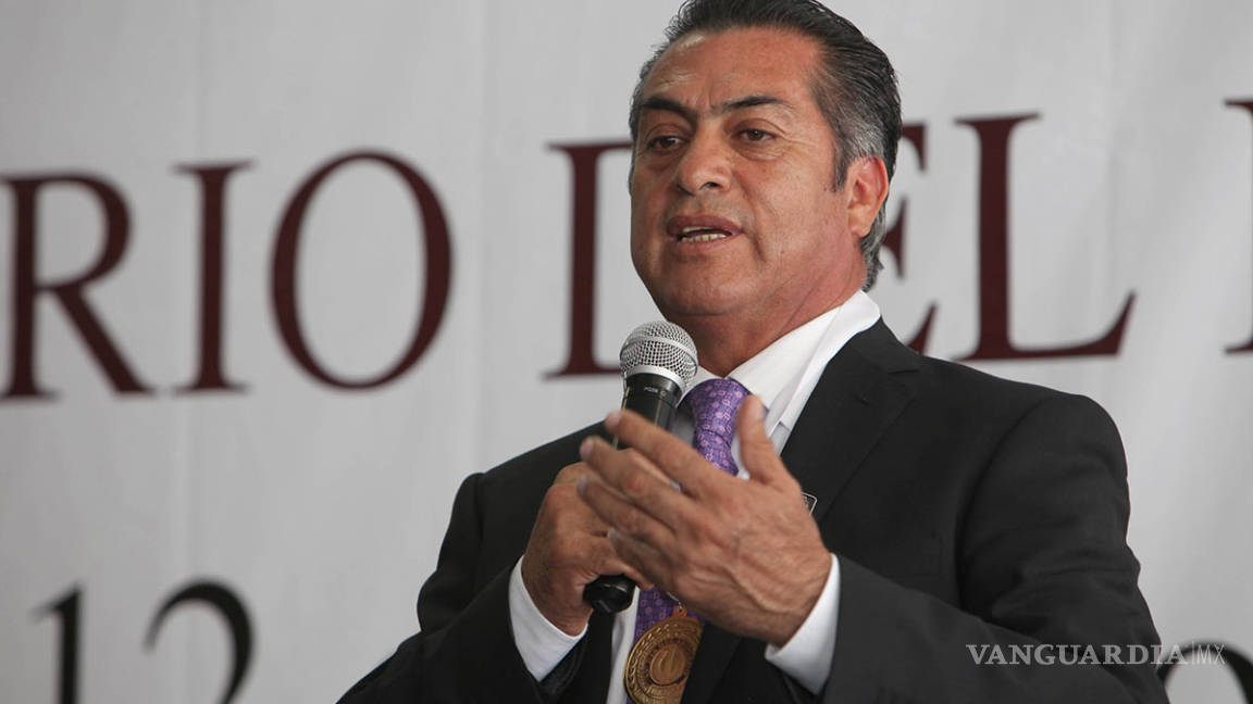 Duda el INE del 42% de firmas de 'El Bronco'