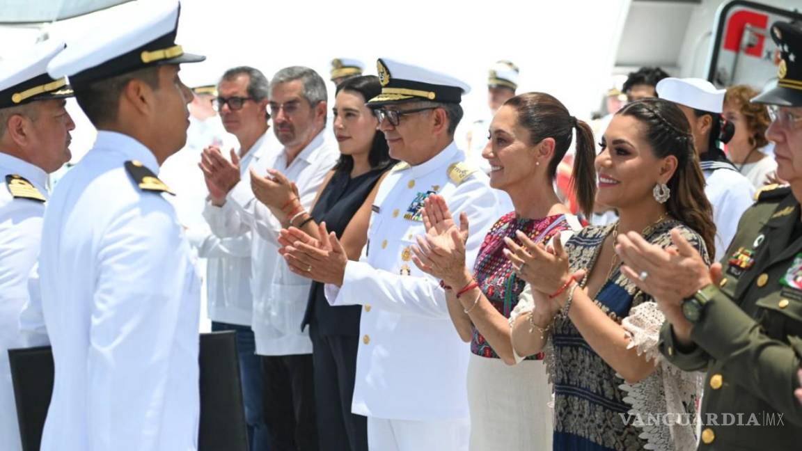 Realiza Sheinbaum homenaje a cadetes del buque Escuela Cuauhtémoc
