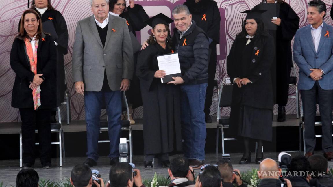 Fomenta Coahuila la educación de las mujeres