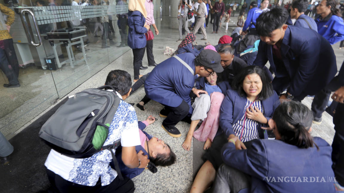 Derrumbe en la Bolsa de Valores de Yakarta deja 72 heridos