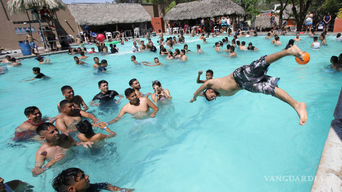 Lleno total en los balnearios de Saltillo