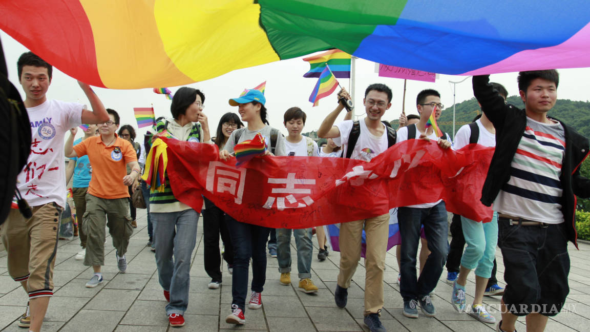 Piden a China frenar terapias contra gays