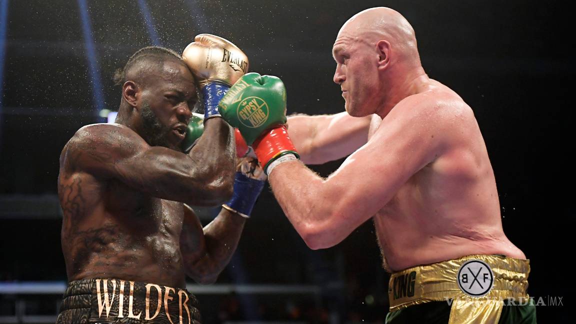 $!Increíble KO de Deontay Wilder para vencer a Tyson Fury en una emocionante batalla de pesos pesados