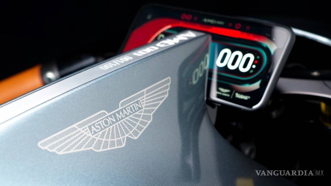 $!Aston Martin lanza su súper exclusiva motocicleta AMB 001