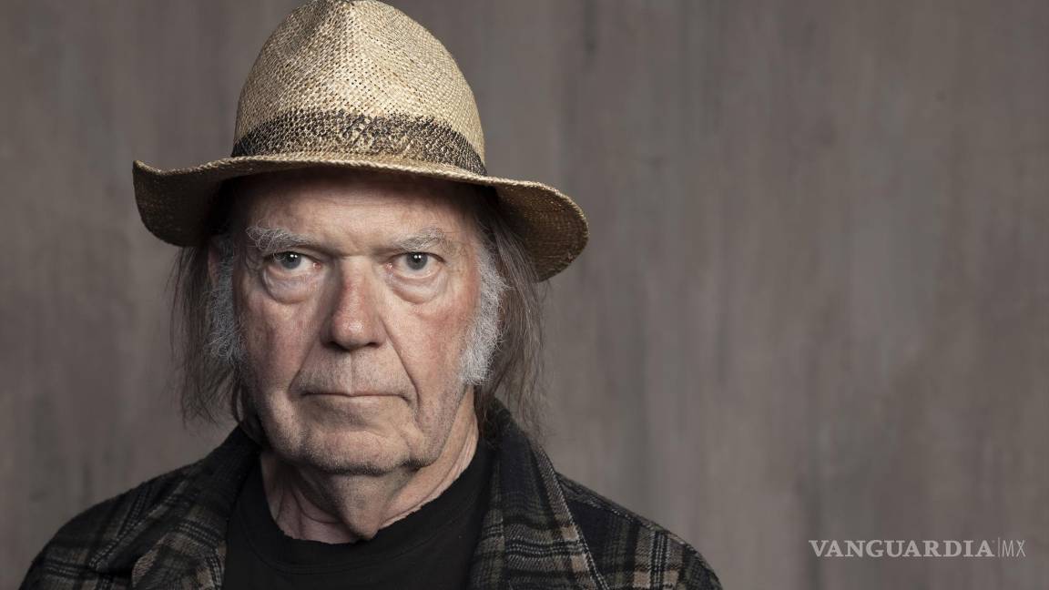 $!Neil Young posa para un retrato en Santa Mónica, California, el 9 de septiembre de 2019. AP/Rebecca Cabage/Invision