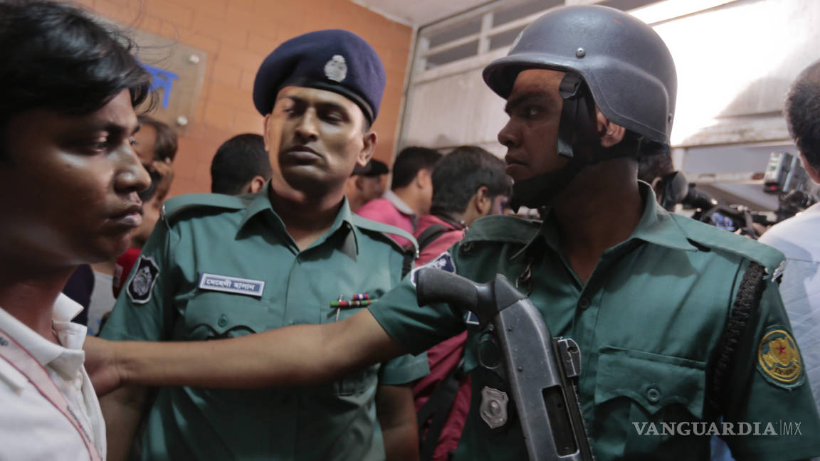 Asesinan a dos activistas homosexuales en Bangladesh