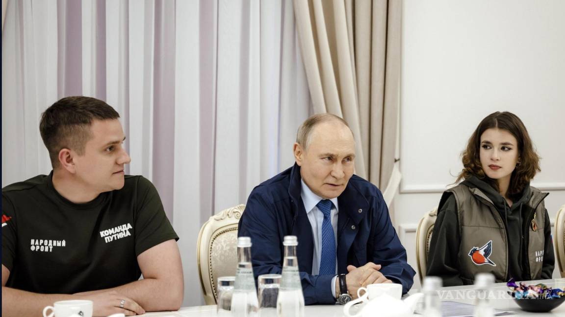 $!La visita no anunciada de Putin parecía ser un esfuerzo por mostrar que Rusia tiene el control del conflicto.