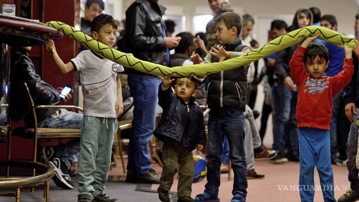 Hungría cierra frontera con Croacia para detener llegada de refugiados