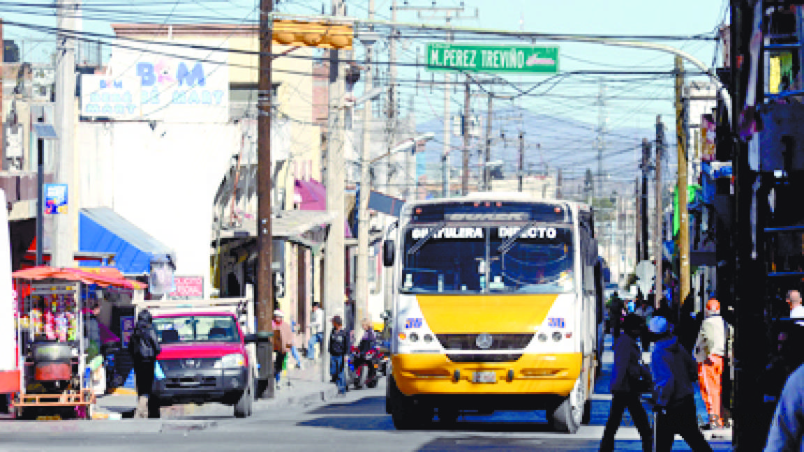 Sería calle Acuña de Saltillo exclusiva para el transporte urbano
