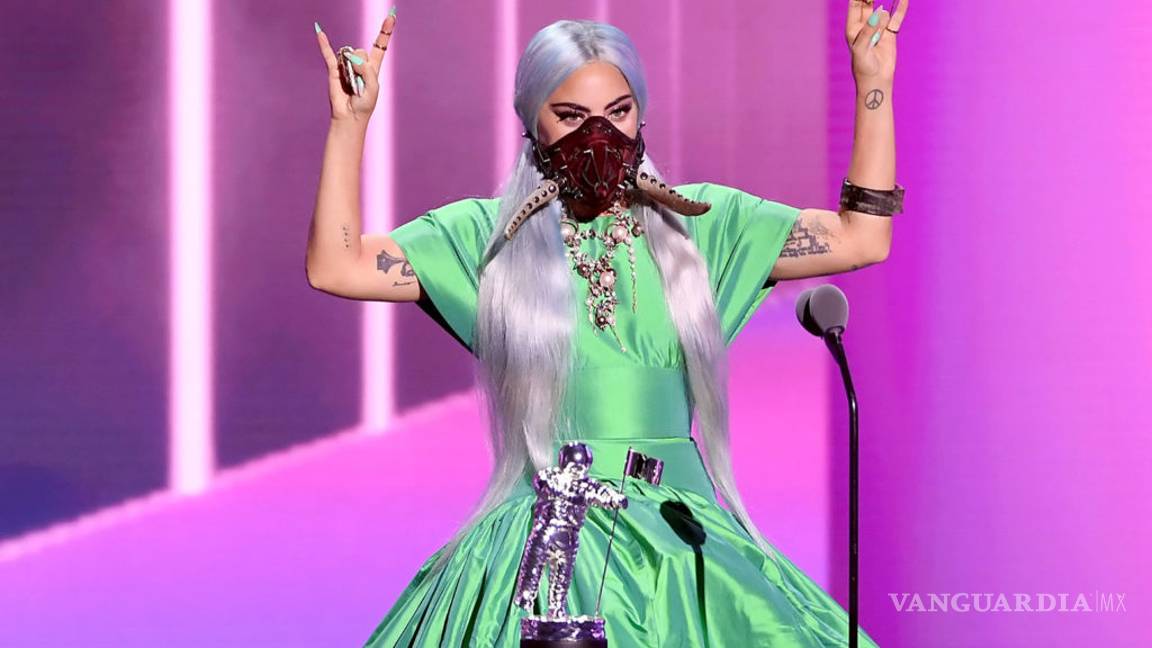 $!Lady Gaga reivindica los cubrebocas... ¡Y tiene los modelos más originales!
