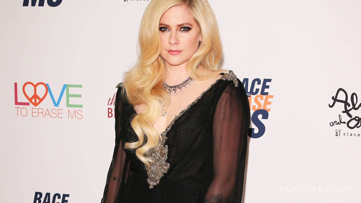 Avril Lavigne habla sobre su enfermedad