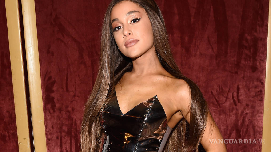 Ariana Grande rechaza condecoración por respeto a víctimas del atentado en Manchester
