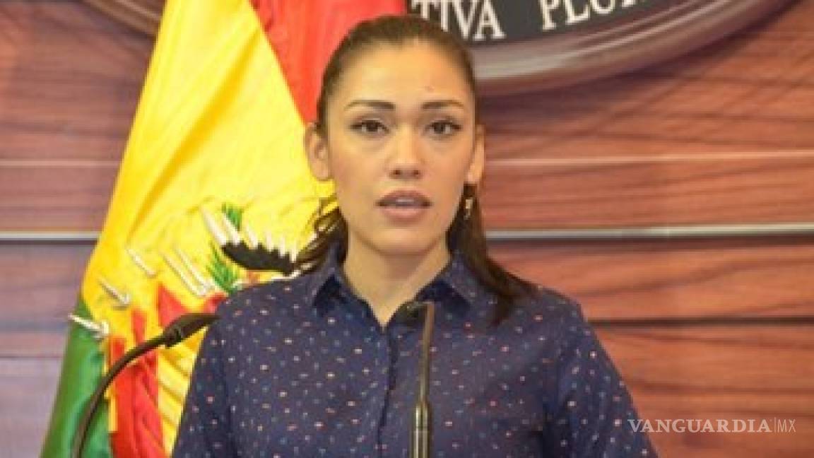 Reaparece Adriana Salvatierra, presidenta del Senado de Bolivia, reclama suceder a Evo Morales