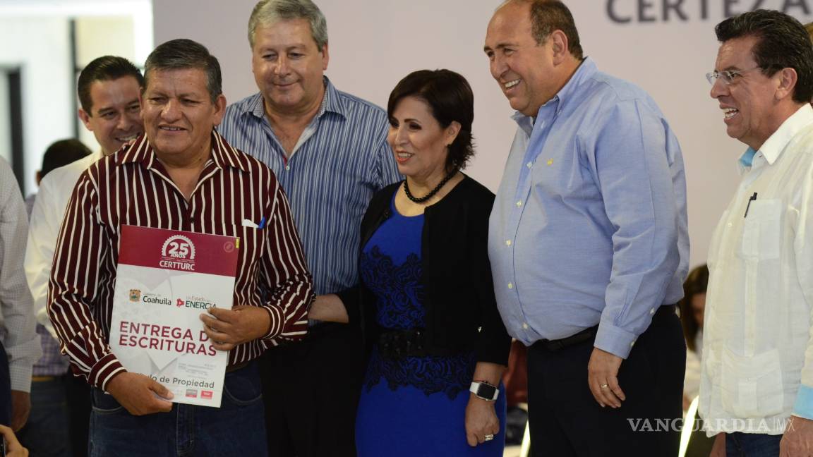 $!Rosario Robles defiende a Peña Nieto y la Reforma Educativa