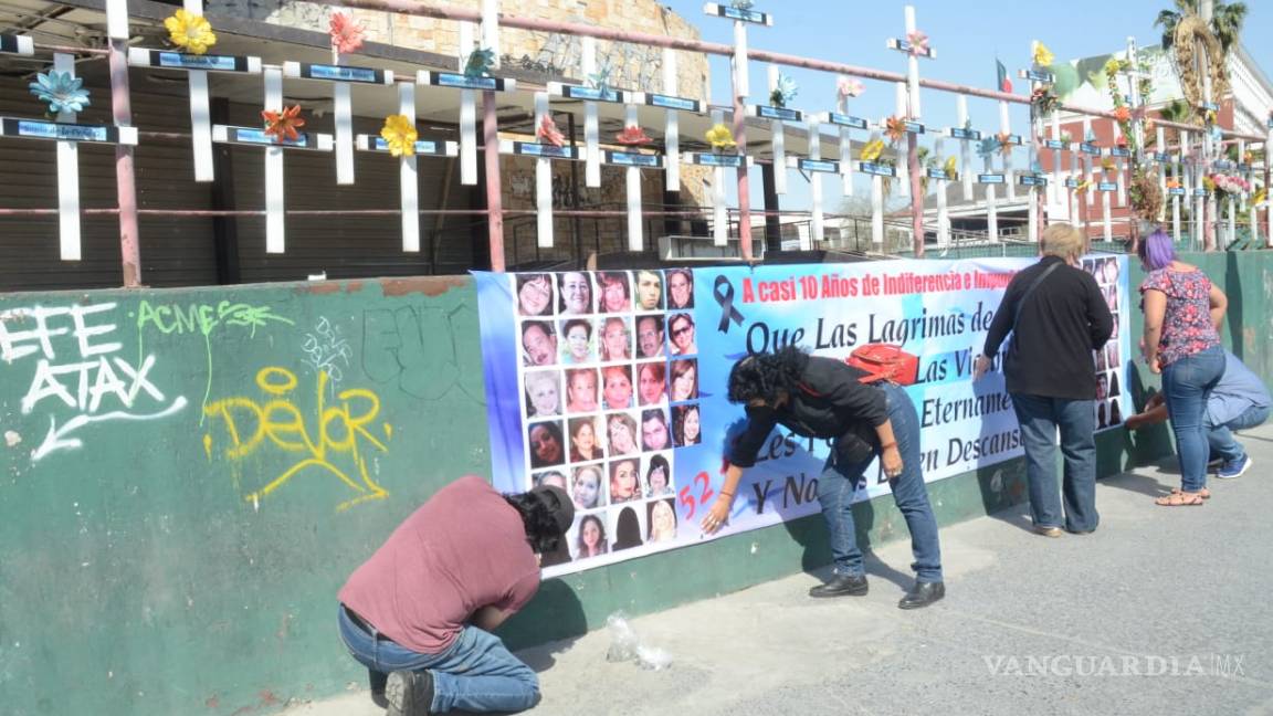 Familias de víctimas del Casino Royale exigen respeto a su memorial