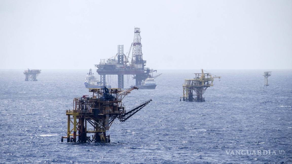 En una noche, “piratas” asaltan cinco plataformas petroleras de Campeche