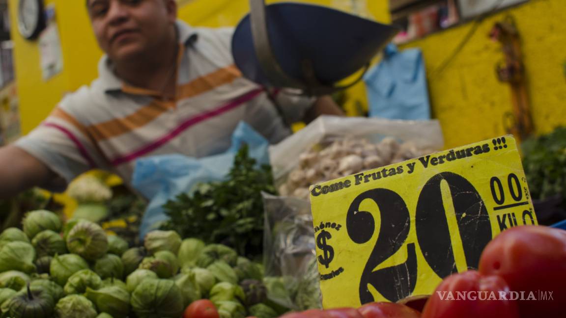 Continuarán a la baja los precios de frutas y verduras: Banamex