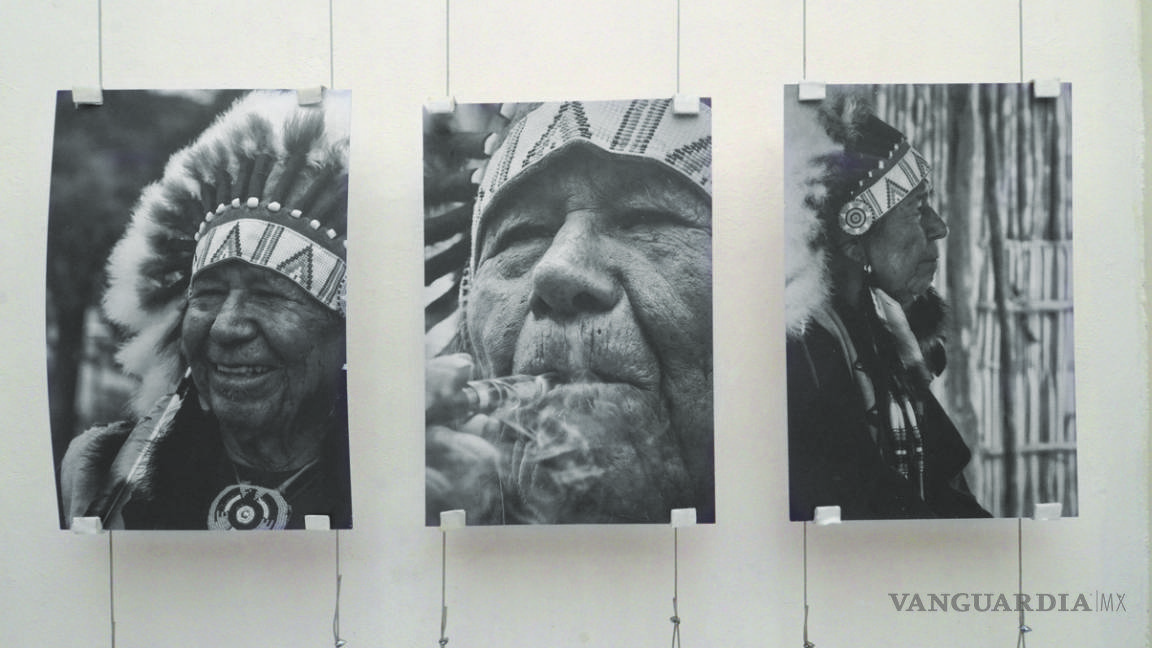 Exponen muestra fotográfica sobre la tribu Kikapú