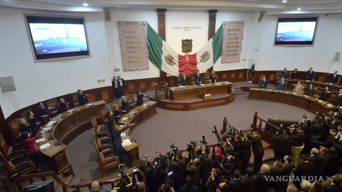 Toman protesta diputados de la 61 Legislatura del Congreso de Coahuila